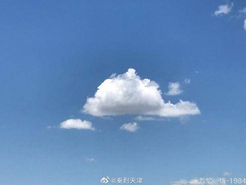 北京的棉花糖云朵，刷屏了！