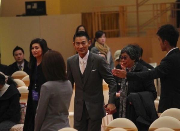 时隔三十年，周星驰与刘嘉玲再度携手，演绎经典再现