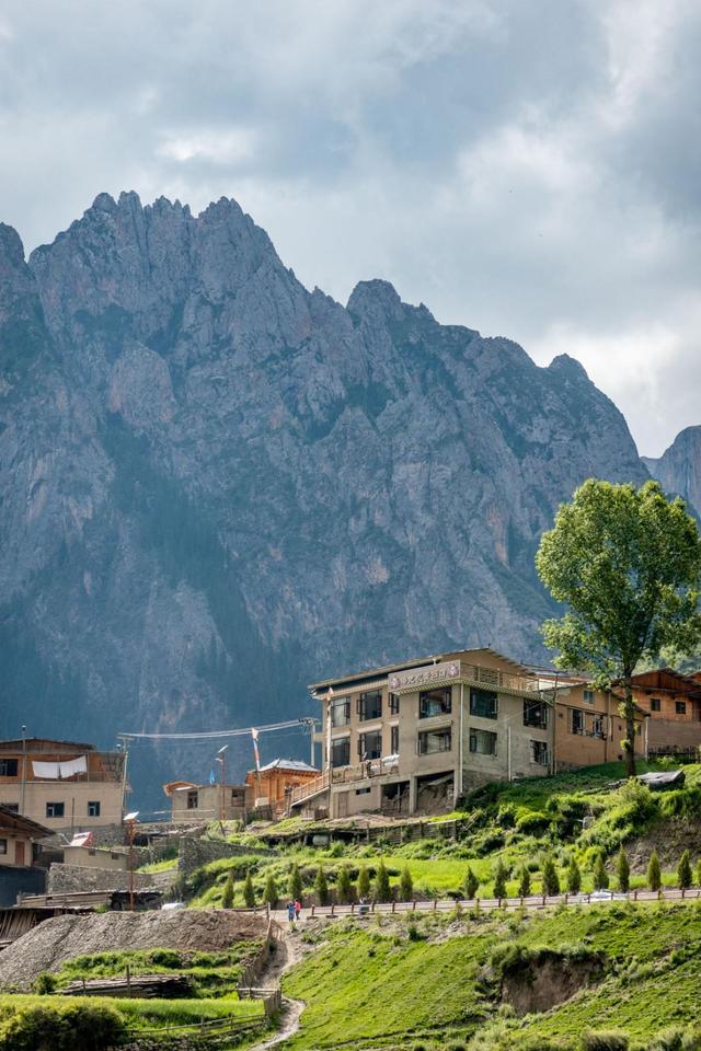 甘肃扎尕那旅游攻略，藏在石头匣子里的秘境